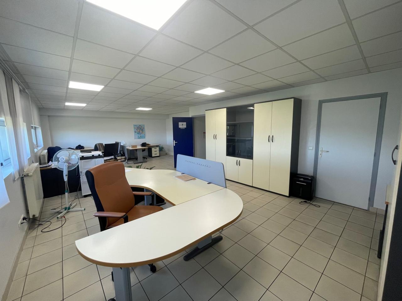 Local d'activité Houdan 850m² Vente local d'activité Houdan Yvelines OVACT2533665 3